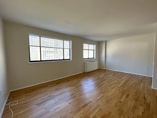 Rented by Akam Sales and Brokerage | media 11