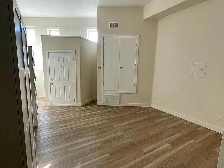 2401 San Pablo Ave #B — Photo 13