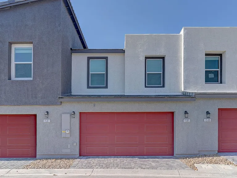 1505 Pamela Springs Ln — Photo 17