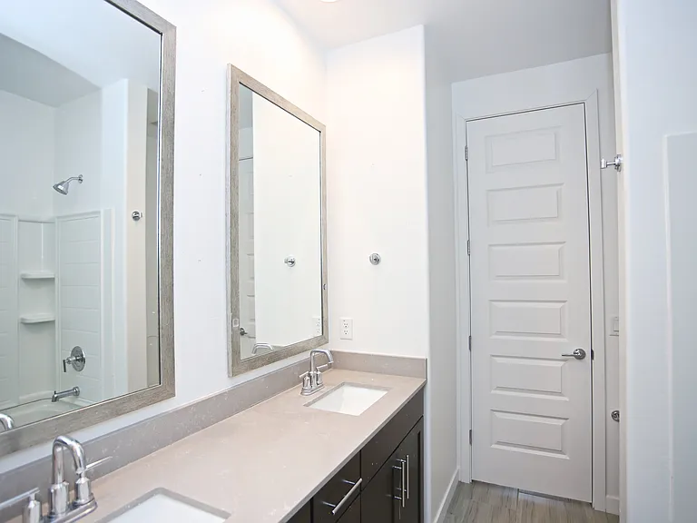 2250 E Kelly Dr — Photo 22