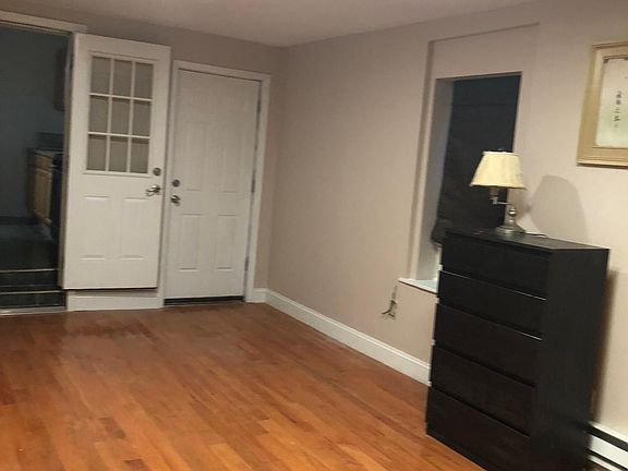 2nd image of 216 N 12th St APT 1R
