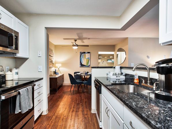 21 Spencer St APT 215