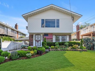 39-35 233 Street, Little Neck, NY, 11363