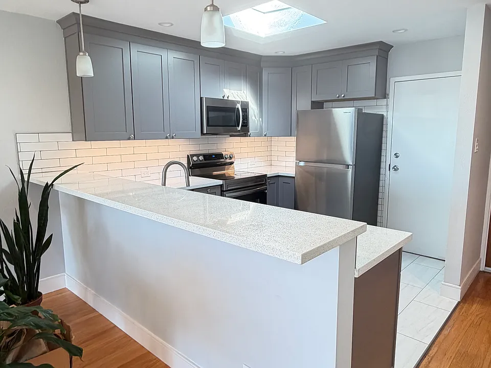 3126 Balboa St #3