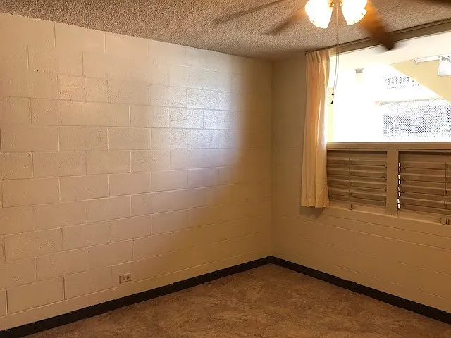 1038 Spencer St — Photo 3