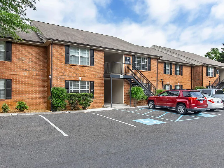Bluff View at Northside Apartments — Photo 31