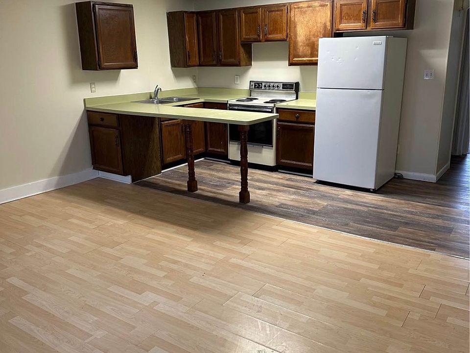 1st image of 10 Webber Ave #1