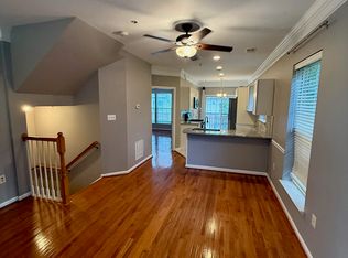 11582 Cavalier Landing Ct #A, Fairfax, VA 22030
