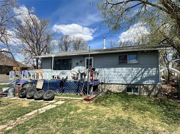 102 1st AVENUE, Landis, SK S0K 2K0