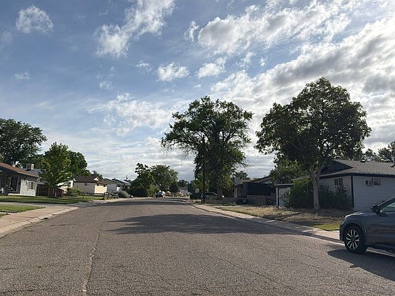 5th image of 36 Loch Lomond Ln