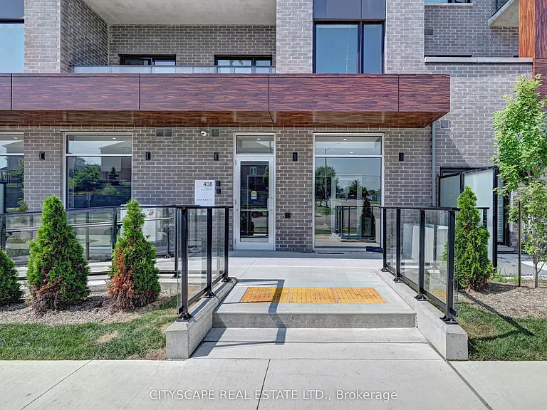 408 Dundas St S #212 — Photo 2