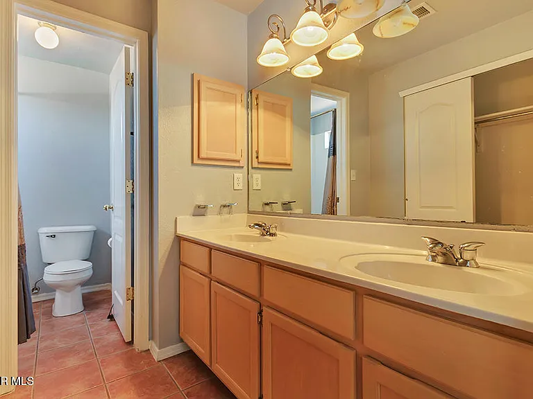 1417 Plaza Verde Dr — Photo 27