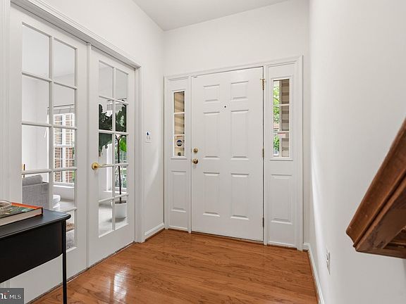 3rd image of 2313 Huntington Station Ct