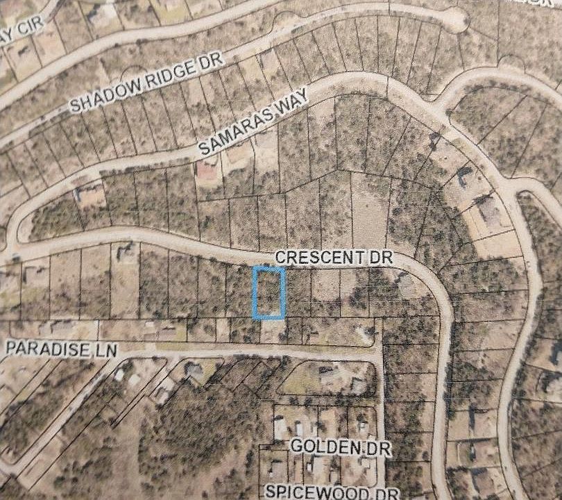 2nd image of 891 Crescent Dr