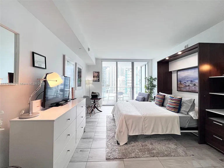 1300 Brickell Bay Dr #U1813 — Photo 18