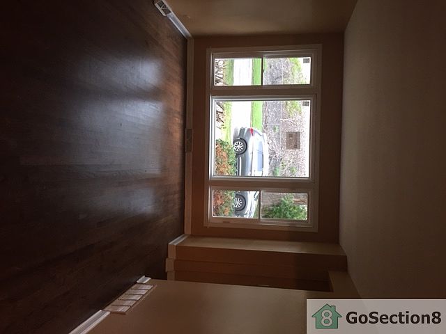 2nd image of 10828 S Rhodes Ave
