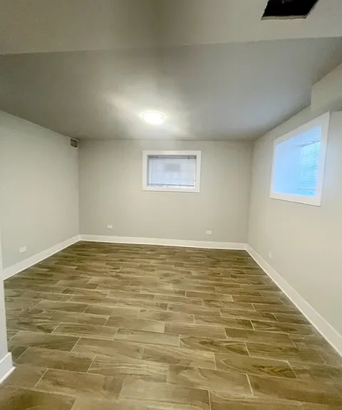 4450 N Winchester Ave #G — Photo 12