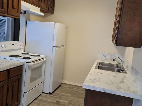 4th image of 531 Fairchild St #13