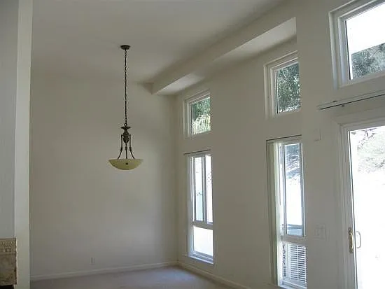 3 bed, 1821 sqft, $4,195 — Photo 2