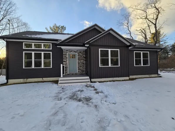 2774 Greenwich Rd, Hardwick, MA 01037