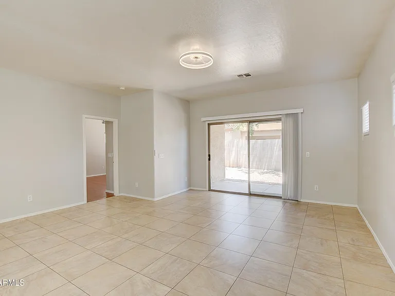 2043 N Holguin Way — Photo 12