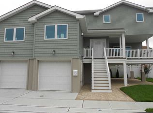 13 Farrell St, Long beach, NY 11561