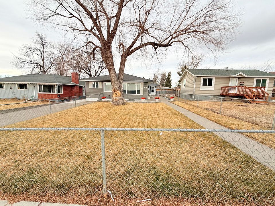 1st image of 1913 9th Ave S