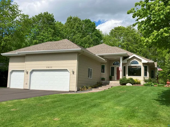 2923 Palisade Dr, Duluth, MN 55811