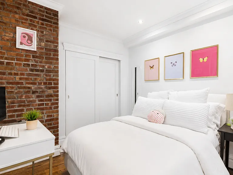 25 Grove St #17 — Photo 5