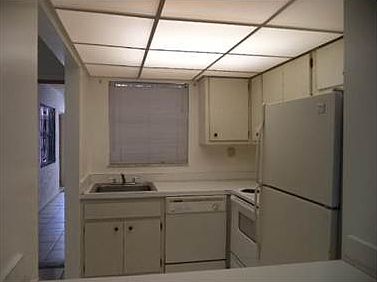 5th image of 3536 NE 168th St APT 308