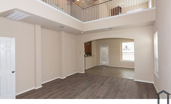 4th image of 10509 Wylie Dr