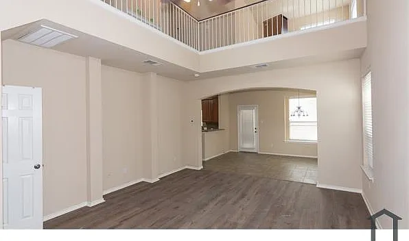 10509 Wylie Dr — Photo 4