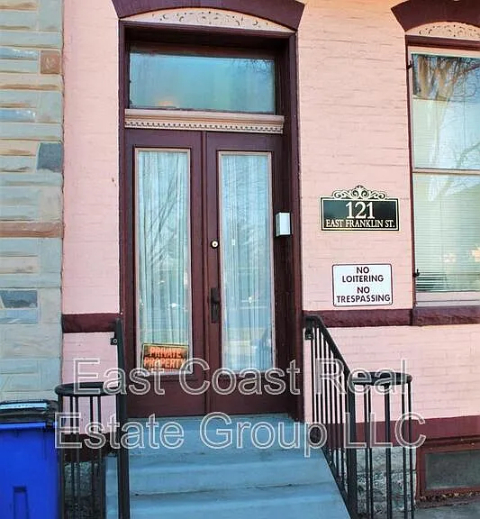 121 E Franklin St #2 — Photo 2