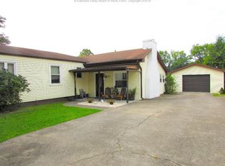 2031 Lakewood Dr, Saint Albans, WV 25177