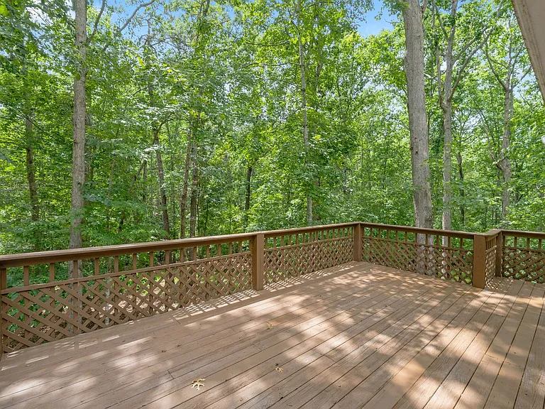 6 Cheyenne Ct — Photo 2