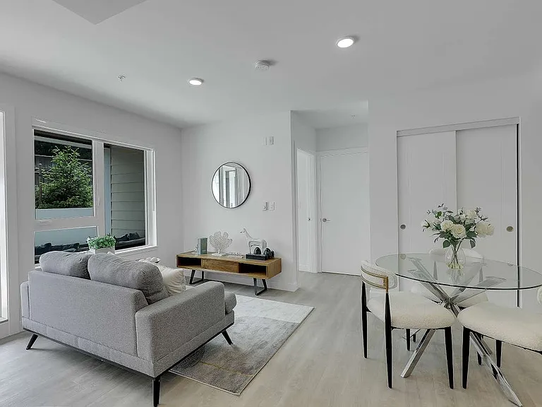 1717 E 13th Ave — Photo 13