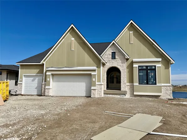 17815 Goodman Dr, Urbandale, IA 50323