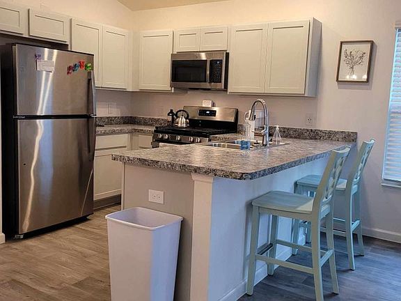 5th image of 5722 Virgil Pl