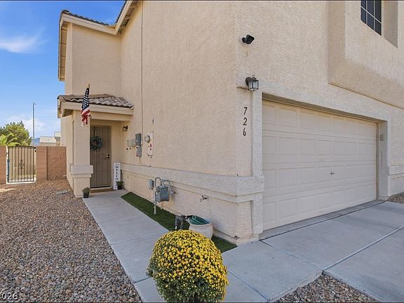 2nd image of 726 Peregrine Falcon St