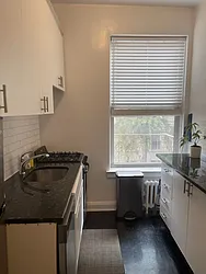 Rented by K & O Realty Associates Inc.