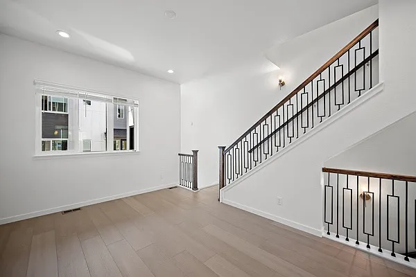 4037 Ascend Grv — Photo 12