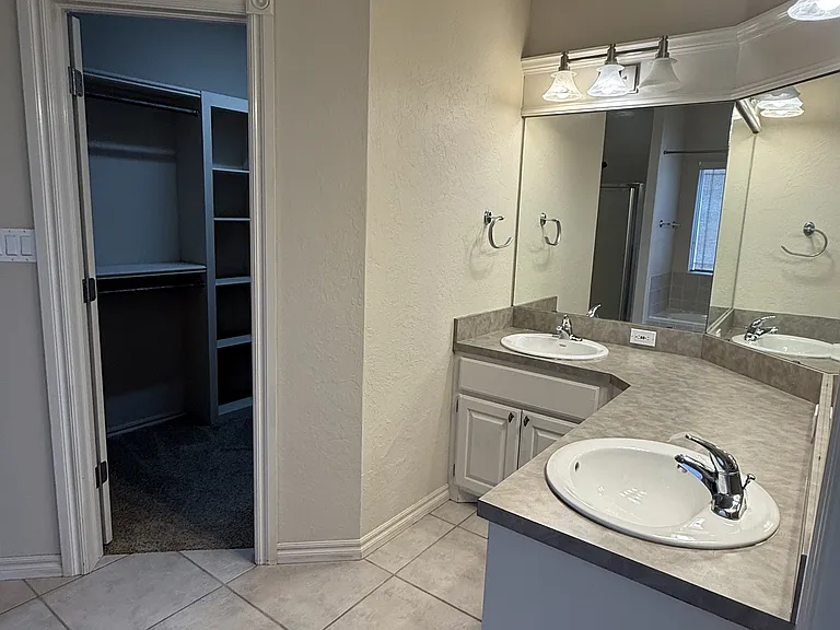 3601 NE Madison Ave — Photo 8