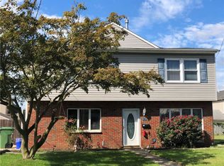 15 Patton Dr, Sayreville, NJ