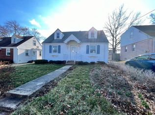 717 Ercama St, Linden, NJ 07036