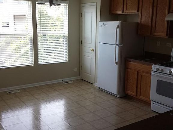 4th image of 480 Belvedere Ln