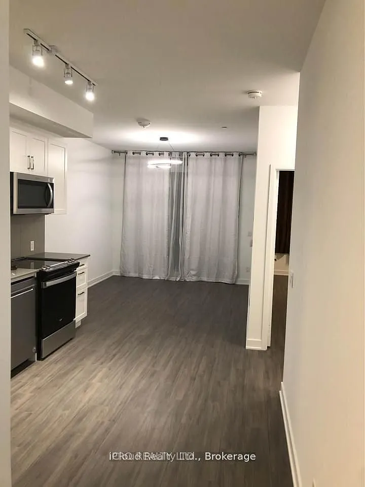 2 bed, $2,100 — Photo 3