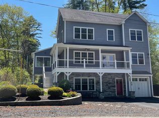 23 Walkeys Rd, Windham, NH 03087