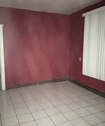 2nd image of 2753 S Central Park Ave