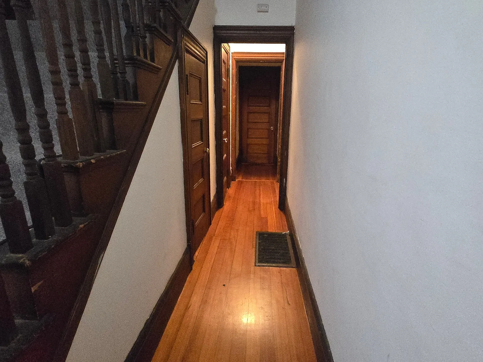 5 bed, 2.0 bath, $4,800 — Photo 2