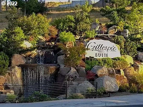 1057 Crenshaw Rd #4, Eugene, OR 97401